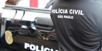 Operação em SP investiga ONG da produtora do filme sobre Bolsonaro