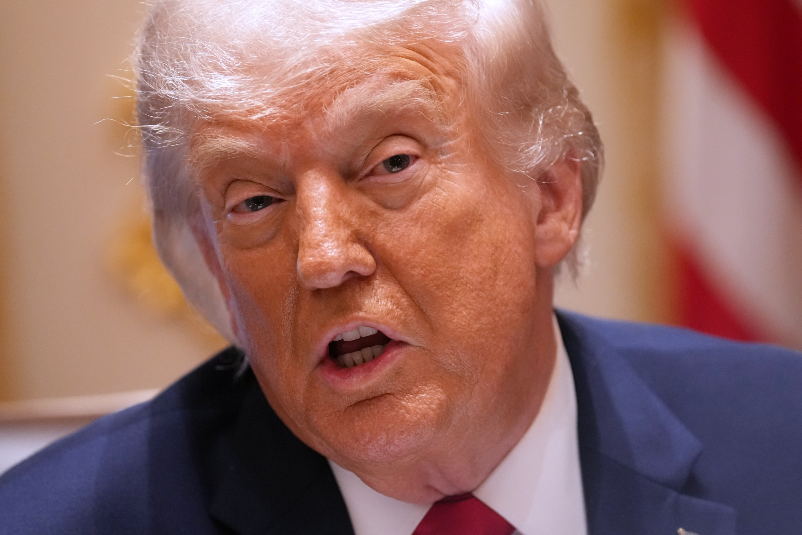 Trump diz que não haverá tropas em Beirute