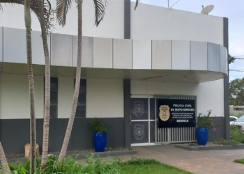 Meninas de 13 e 11 anos denunciam abusos na escola e padrasto vai preso em Cuiabá