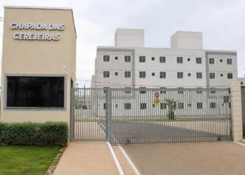 Moradora processa MRV por propaganda enganosa após receber apartamento sem piso