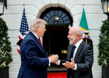 Diplomatas apostam em encontro de Lula com Trump no G7 para evitar novas tarifas dos EUA contra o Brasil