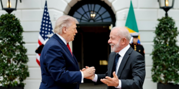 Diplomatas apostam em encontro de Lula com Trump no G7 para evitar novas tarifas dos EUA contra o Brasil