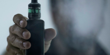 Crescimento do uso de vapes entre jovens no Brasil: desafios e riscos à saúde pública
