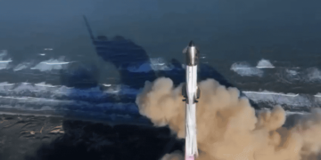 Ações da SpaceX disparam quase 30% em estreia na Nasdaq