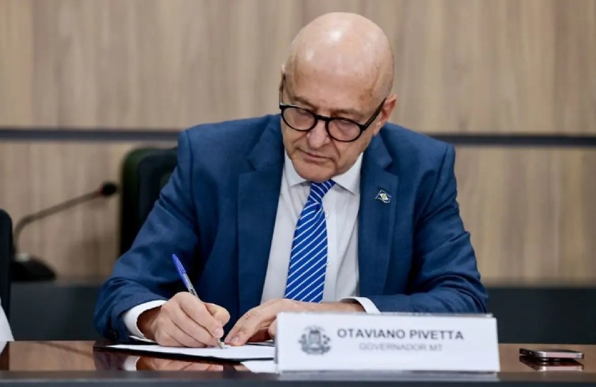 “Imediatamente eu vou acatar”: Otaviano Pivetta atende MPPT, suspende cobrança de consignados e veta bancos sem sede em MT
