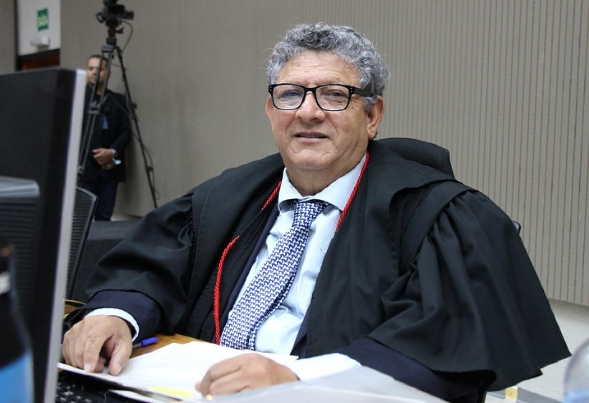 Nova denúncia ao CNJ acusa desembargador Dirceu dos Santos de favorecimento em ação de R$ 800 milhões