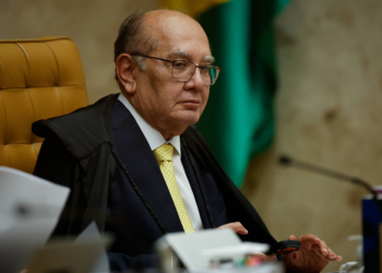 Gilmar Mendes pauta processo sobre liberdade de pai de Vorcaro