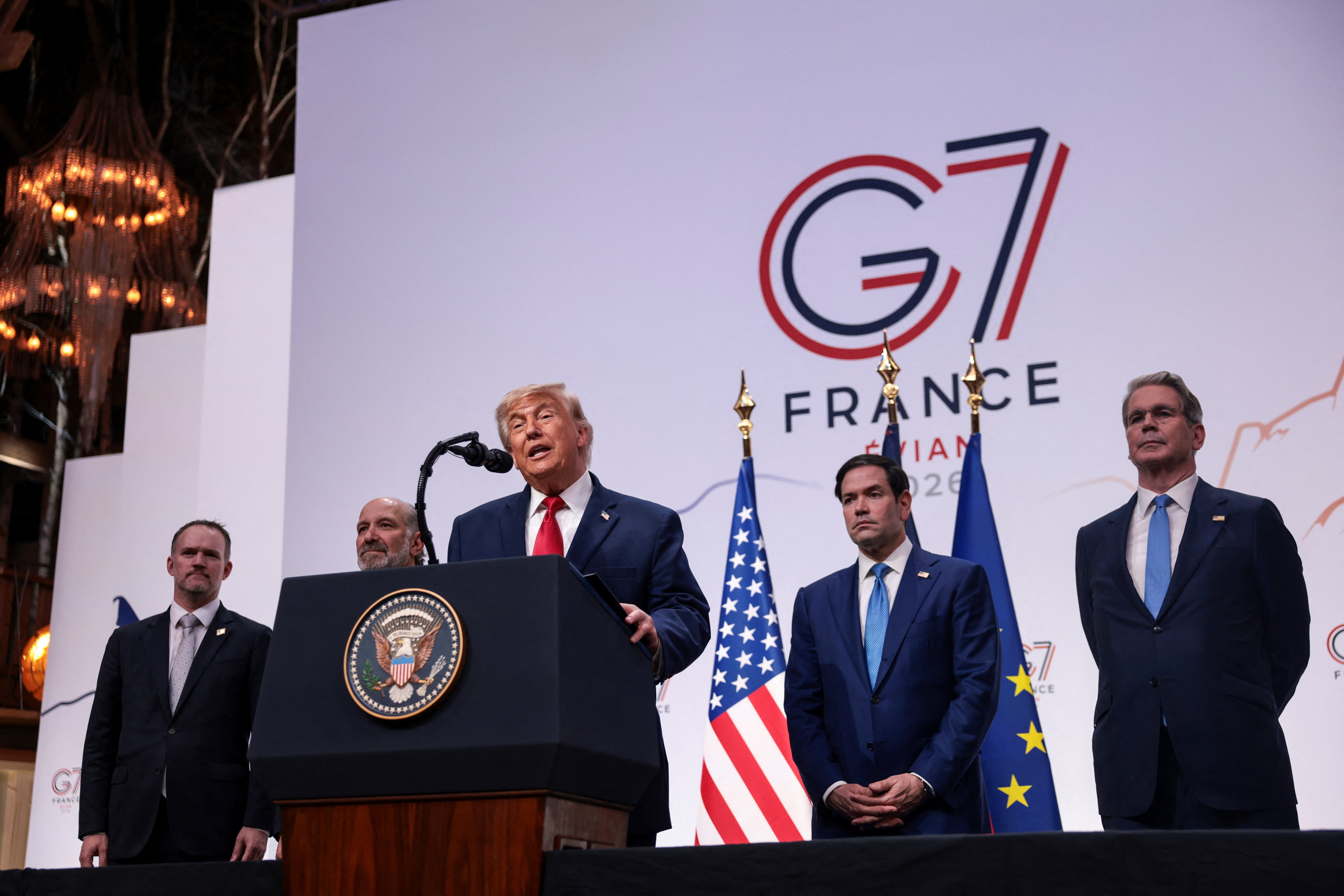 Irã teria usado arma nuclear assim que a construísse e eliminaria todo o Oriente Médio, diz Trump
