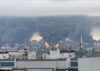 Ataque de drones atinge refinaria em Moscou pela 2ª vez em três dias; Kiev também sofre bombardeio