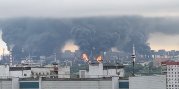 Ataque de drones atinge refinaria em Moscou pela 2ª vez em três dias; Kiev também sofre bombardeio