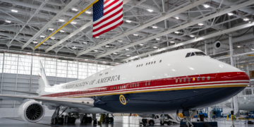EUA apresentam novo Air Force One, presente do Catar a Trump