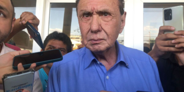Carlos Bezerra reage ao tratamento e deixa UTI após quadro de pneumonia