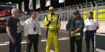 Pivetta entrega homenagem a Thiago Camilo na Stock Car em Cuiabá; vídeo
