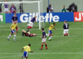 Autor do único gol contra para o Brasil em Copa, escocês levou mais de duas décadas para rever lance
