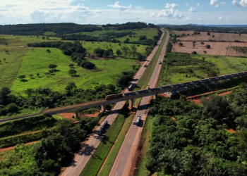 Vídeo mostra operações e trilhos da ferrovia estadual de MT; a primeira no Brasil