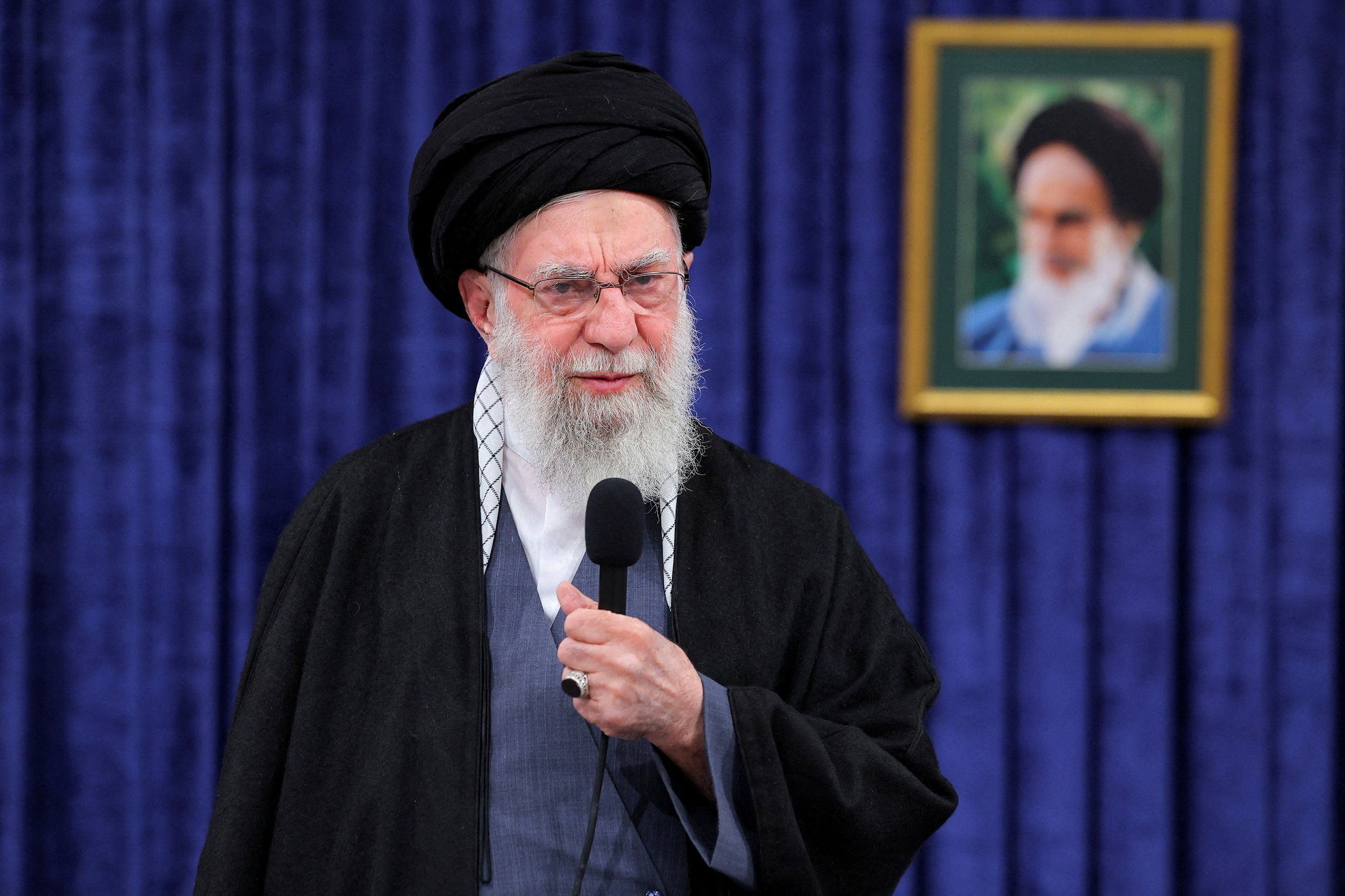 Irã muda data de funeral de Ali Khamenei para 6 de julho; sepultamento será no dia 9