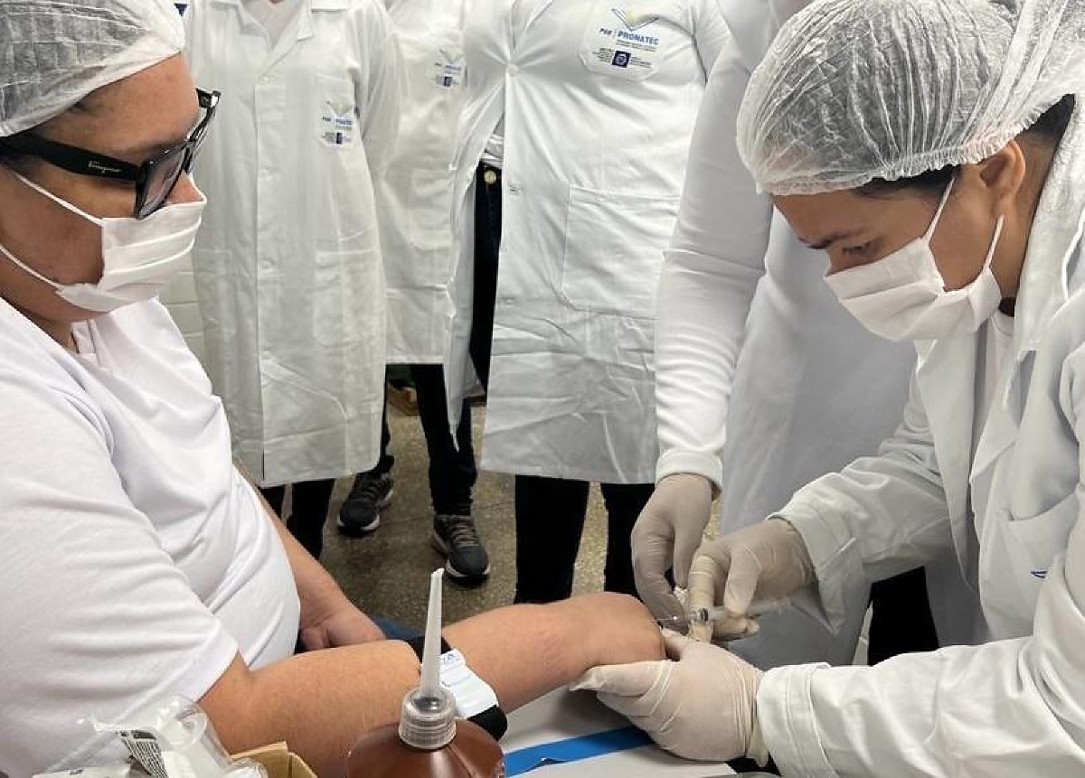 Escola Técnica Estadual de Várzea Grande abre vagas para curso técnico em enfermagem