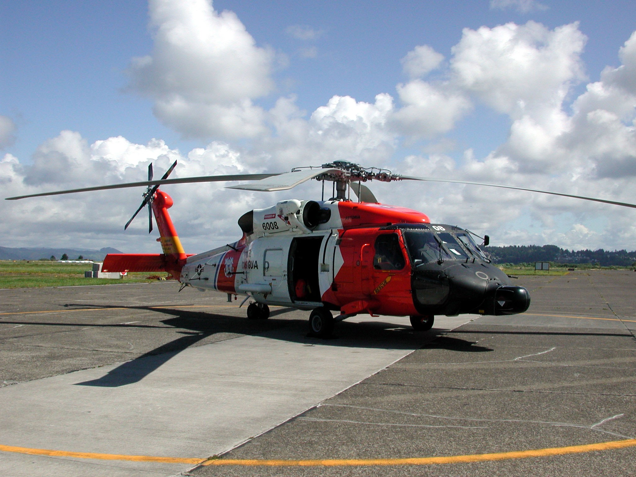 Helicóptero da Guarda Costeira dos EUA cai no Alasca