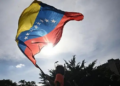 Dívida da Venezuela pode chegar a US$ 240 bilhões, diz jornal