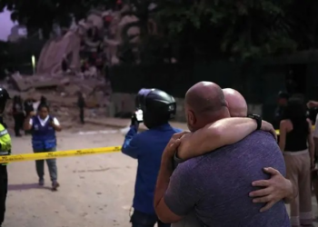 'Irmã, pensei que fôssemos morrer': as horas de caos e angústia vividas por jornalista da BBC até achar a família após terremotos na Venezuela