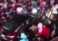 Motorista atropela multidão que comemorava vitória do México; vídeo