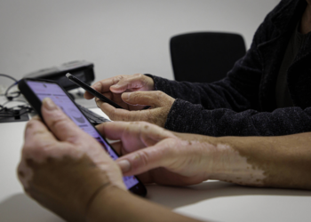 Interagir com tecnologias digitais de forma moderada pode reduzir o risco de deterioração cognitiva