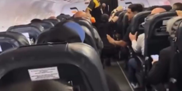 VÍDEO: Avião chacoalha ainda em solo durante terremoto na Venezuela