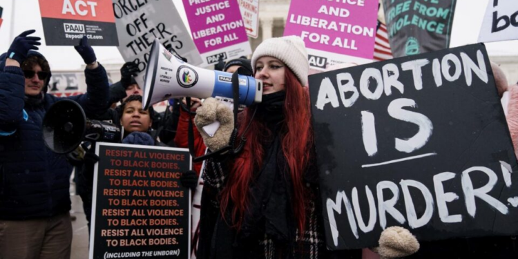 Aborto legal até o nascimento: a nova plataforma do lobby pró-morte