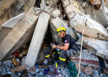 Sobe para 1.719 o número de mortos na Venezuela após terremotos