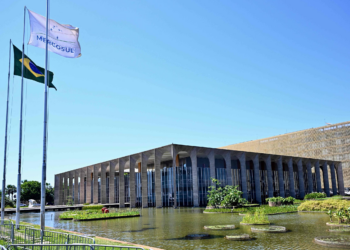 Atraso e período eleitoral frustram plano do governo Lula de criar conselho de relações exteriores