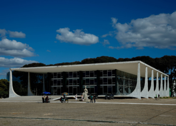 Tribunais negam ao STF irregularidade em supersalários e citam pagamento de férias e aposentadorias