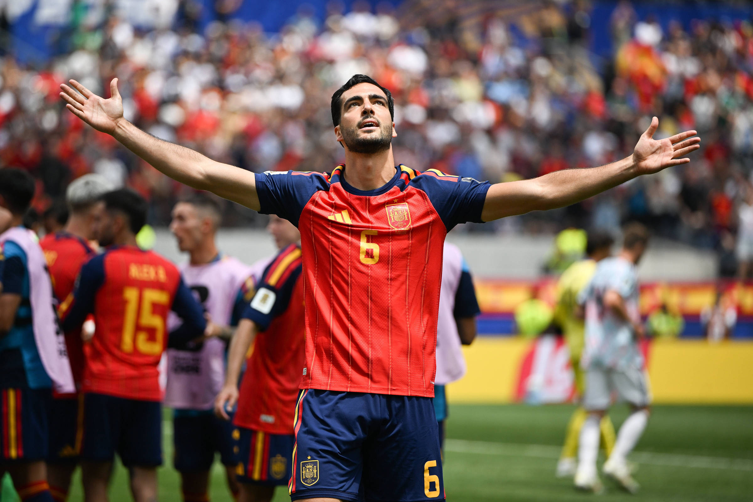 "É surreal que isso aconteça comigo em dois jogos seguidos", diz Merino