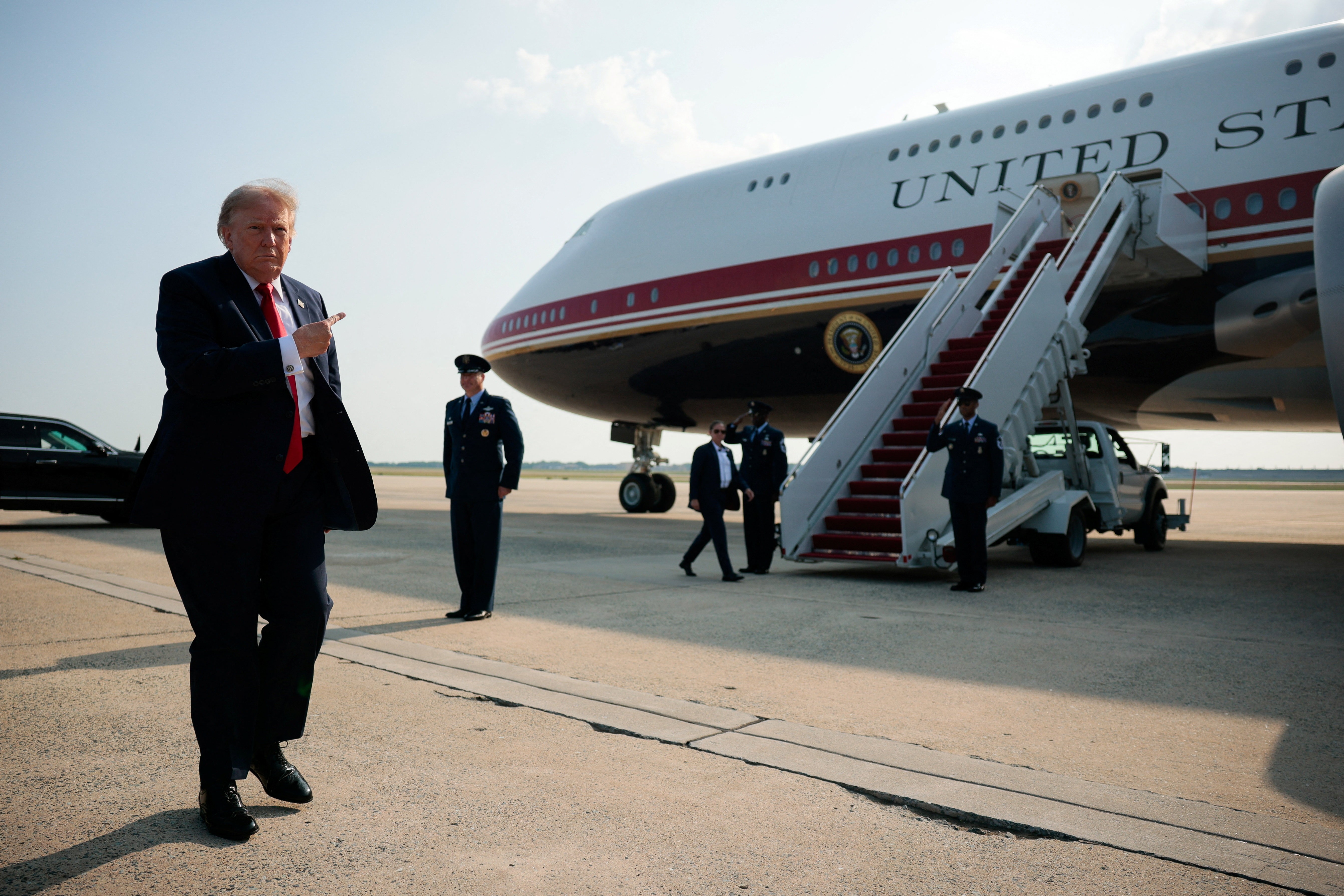Governo Trump intima jornalistas do NYT por reportagem sobre o novo avião presidencial