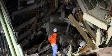 Quanto tempo uma pessoa pode sobreviver sob os escombros após um terremoto?
