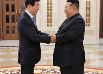 Líder  norte-coreano se reúne com Wang Huning, da China