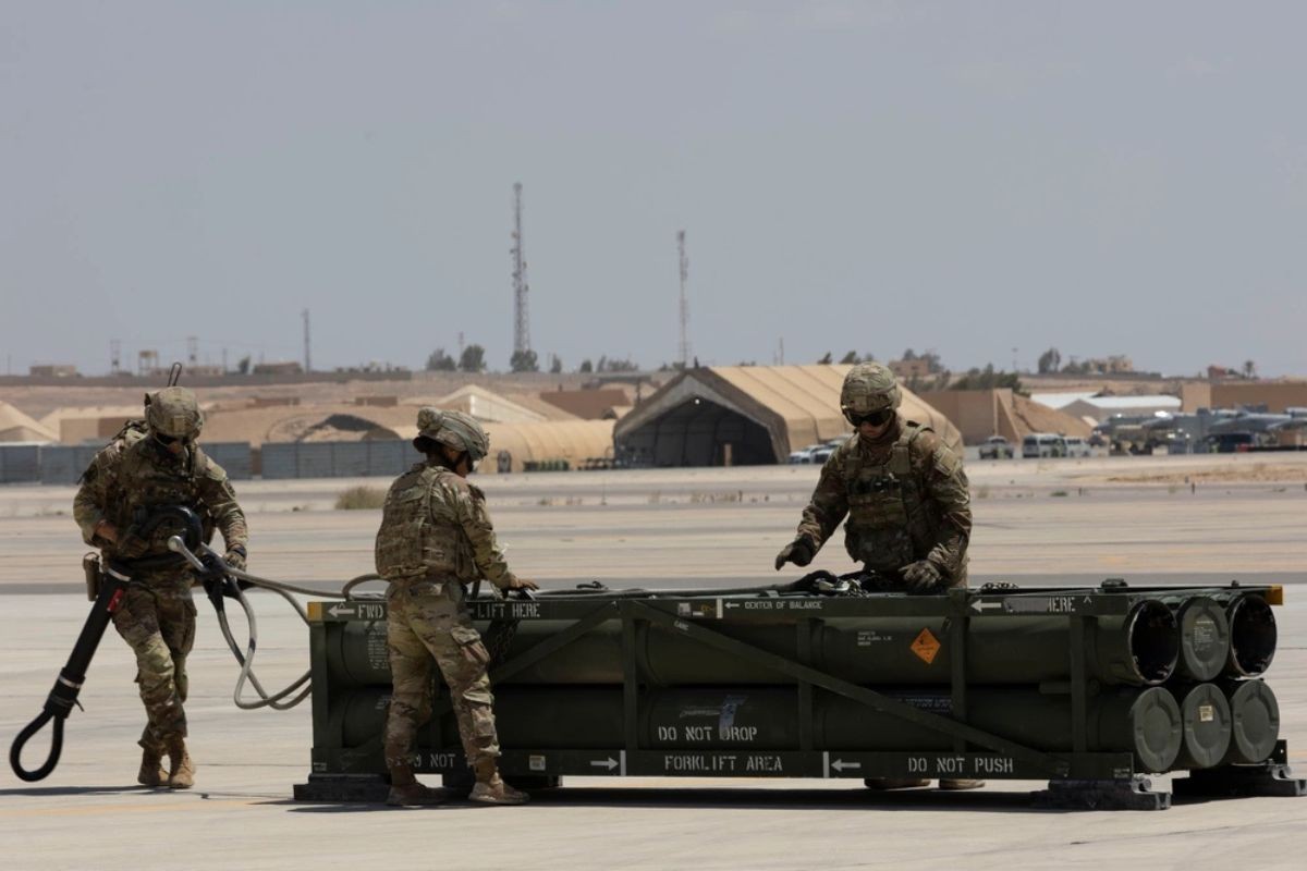 Irã ataca base dos EUA na Jordânia e diz que deixou mortos e destruiu jatos F-35