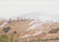 Polícia da Espanha usa bombas de gás para afastar imigrantes na fronteira de Ceuta com Marrocos; VÍDEO