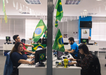 Copa do Mundo: o que acontece se o trabalhador abandonar o posto para assistir ao jogo? Veja o que diz a lei