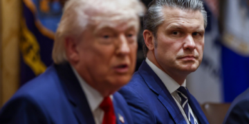 Trump e secretário de Guerra batem boca por falta de mísseis e frustração com conflito no Irã, diz jornal