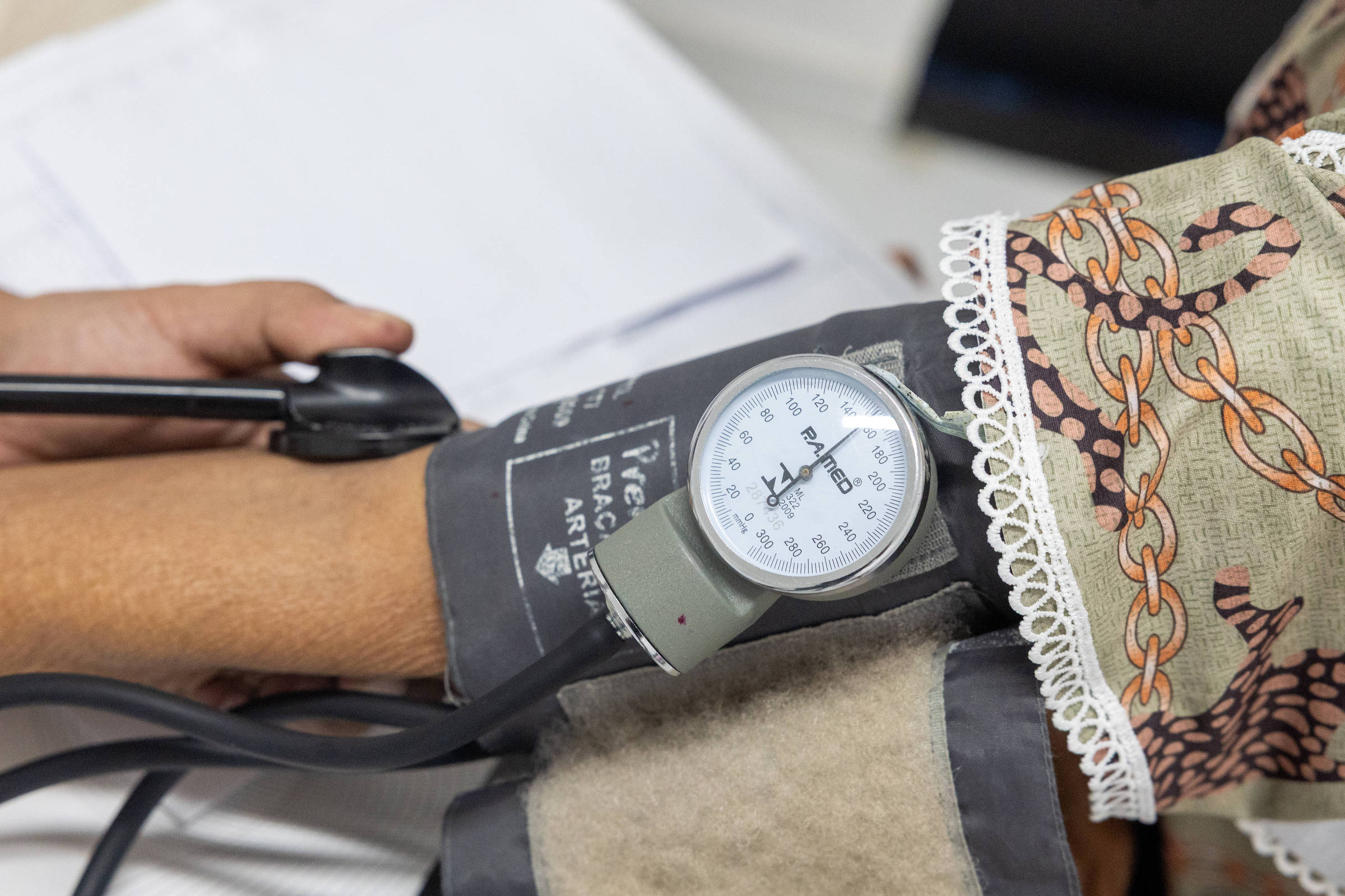 Equipamentos médicos ilegais vendem mais do que os legais no país em 2026