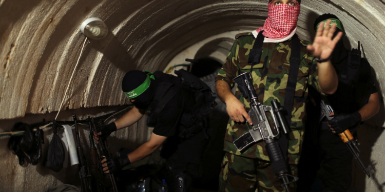 Israel concorda e general dos EUA supervisionará desarmamento do Hamas, diz agência