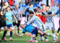 Fifa multa Argentina por faixa sobre Ilhas Falklands/Malvinas e suspende jogadores após briga na final da Copa do Mundo