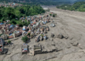 Sobrevoo mostra devastação após enchente sem precedentes entre Nepal e Tibete; veja VÍDEO