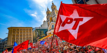 No Brasil, maioria esmagadora dos jornalistas assume ser de esquerda; veja números