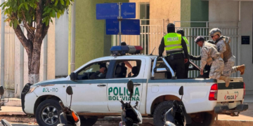 Onda de violência provocada por conflito entre PCC e CV deixa nove mortos na Bolívia