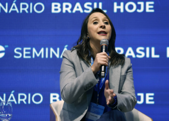 Podemos resiste à indicação de sua presidente como vice de Flávio