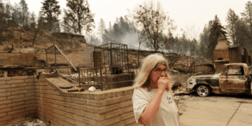 Suspeito é preso acusado de provocar incêndio devastador em Washington