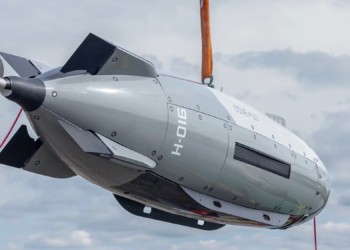 Irã captura drone submarino dos EUA de 3 toneladas avaliado em R$ 12 milhões; veja fotos