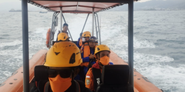 Fotojornalistas desaparecem no mar ao seguir para cobrir erupção de vulcão na Indonésia