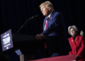 Susie Wiles, uma das assessoras mais próximas de Trump, diz estar livre do câncer de mama
